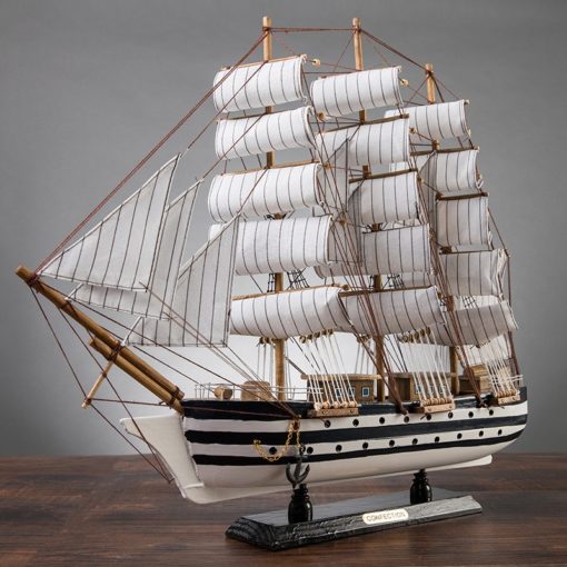 Mô hình thuyền buồm bằng gỗ làm quà tặng