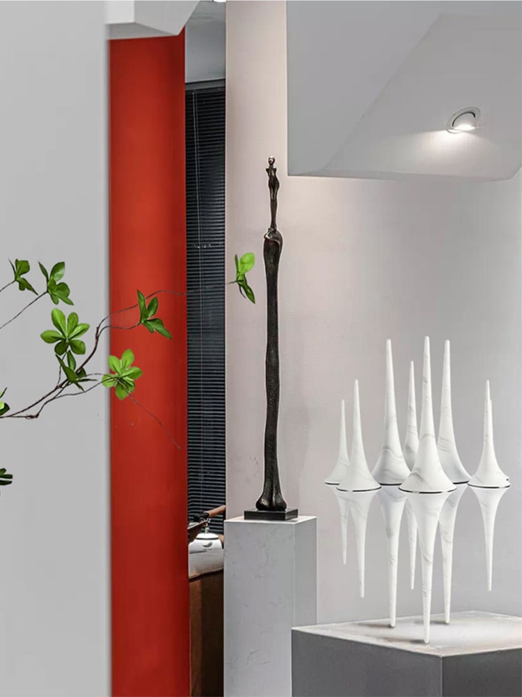 Mô Hình Nón Sắc Mảnh Trừu Tượng