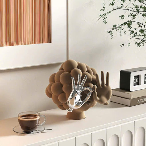 Tượng Cô Gái Vươn Tay Nghệ Thuật
