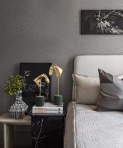 Tượng Đầu Ngựa Tối Giản
