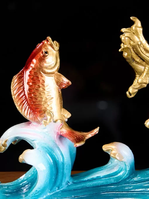 Tượng Đại Bàng Cưỡi Sóng Biển