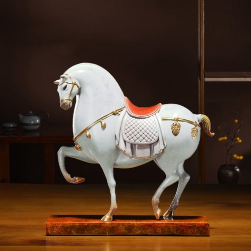 Tượng Ngựa Chiến Uy Phong